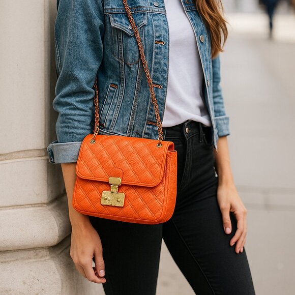 Marc Jacobs Handbags - Made in Italy Marc Jacobs Chain-Link Crossbody Bag